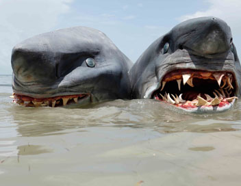 L'attaque du requin à deux têtes